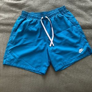 Nike men’s woven shorts Large (Teal)